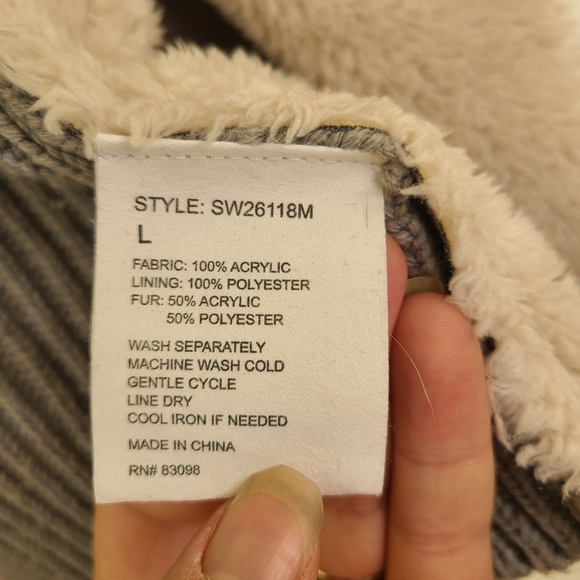 Cavalini Faux Suede & Fur Large Gray Open Jacket - Picture 3 of 4